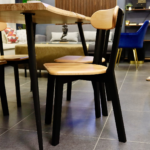 Comedor Rectangular Rusti 140x80 + Sillas Soma Negro