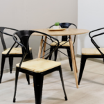 Comedor Redondo Eames Wood 100cm + 4 Sillas Tolix Pierre