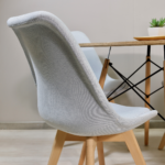 Comedor Redondo Mesa Eames Wood 100cm + 4 Sillas Nórdicas Lino Celeste