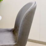 Comedor Redondo Tulip Blanco 100cm + 4 Sillas Berta Gris Oscuro
