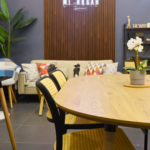 Comedor Wood Extensible + 4 Sillas Aia