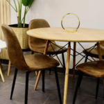 Set Comedor Eames Redondo 100cm Wood + 4 Sillas Eames Ecocuero Café