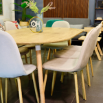 Set Comedor Extensible Wood (100 - 140 -180 cm) + Sillas Eames Velvet