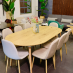 Set Comedor Extensible Wood (100 - 140 -180 cm) + Sillas Eames Velvet