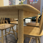 Set Comedor Mesa Komoro Rectangular 150x90cm + 4 Sillas Windsor Madera