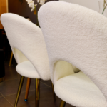 Set Comedor Rectangular de Cuarzo + 4 Sillas Eames Lana Bouclé Blanco