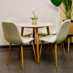 Set Comedor Redondo de Cuarzo + 4 Sillas Eames Velvet