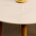 Set Comedor Redondo de Cuarzo + 4 Sillas Eames Velvet