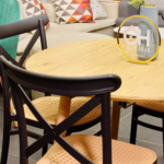 Set de Comedor Extensible Wood (100-140-180 cm) + Sillas Crossback Top